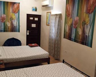 Max Rooms - San Ignacio - Habitación