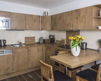 Ostseepanorama Penth Nr 29 Max 4 P - Ostseebad Dierhagen - Keuken