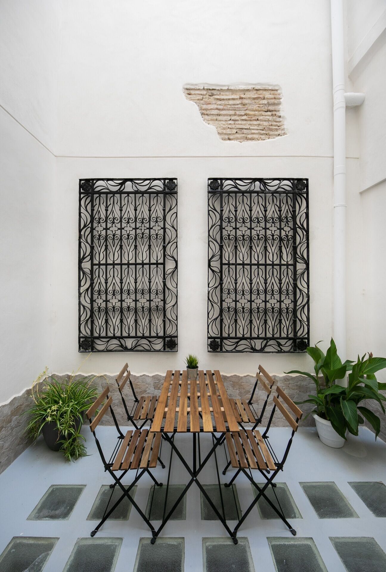Planeta Cadiz Hostel - קאדיז - פטיו