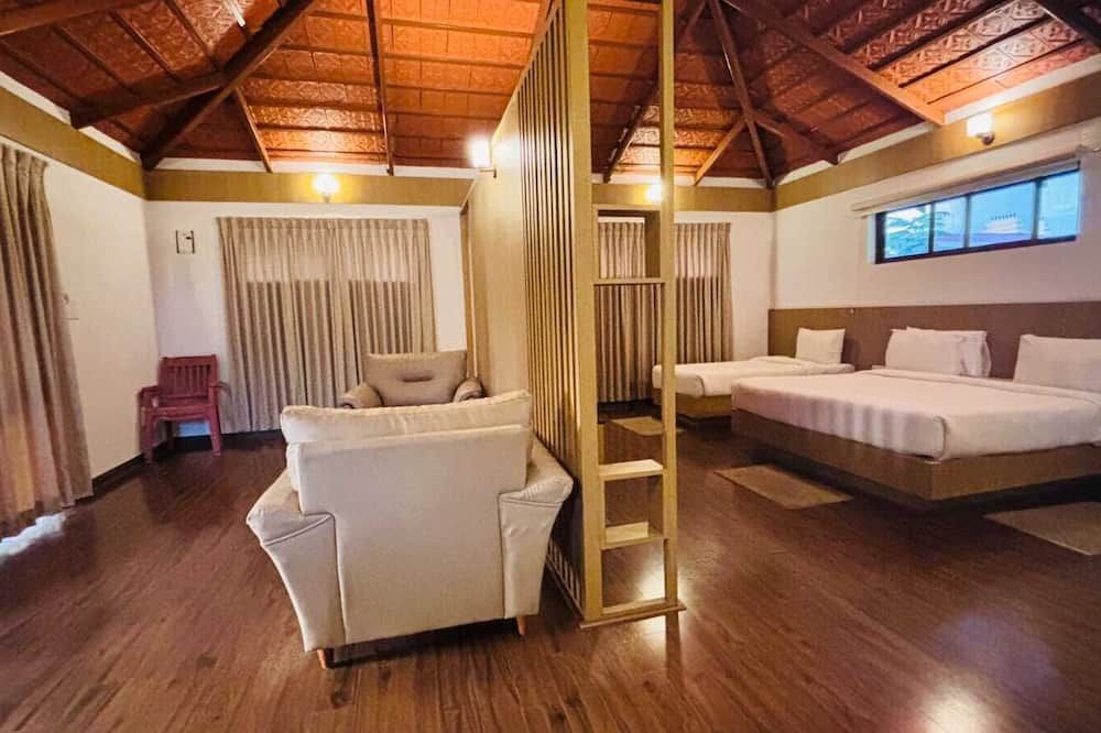 Tranquil Revtree Resort - Chikmagalur - Schlafzimmer