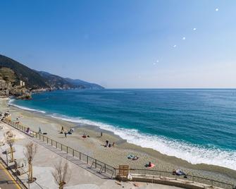 Giaella Sea View Apartment - Monterosso al Mare - Beach