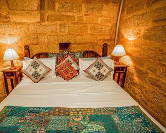 Hotel Rajmandir - Jaisalmer - Slaapkamer