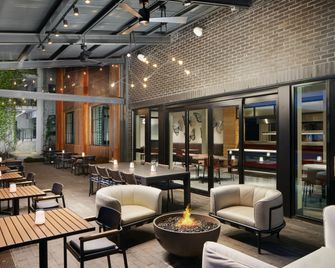 Hotel Indigo Tallahassee - Collegetown By IHG - Tallahassee - Restaurante