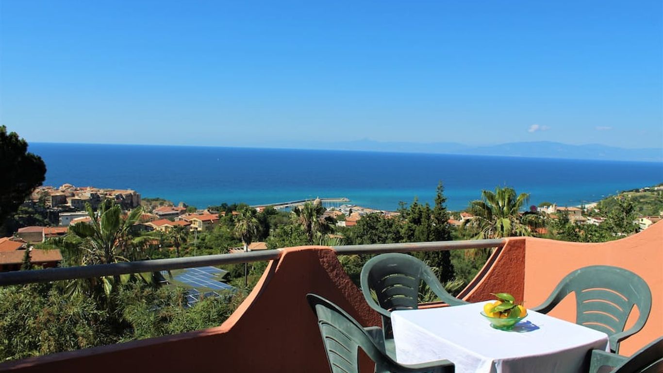 Hotel Calysea Tropea - Breakfast & Brunch Until 13-00 Included - Free Private Parking