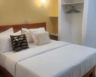 Hôtel San Pedro - Yaoundé - Schlafzimmer