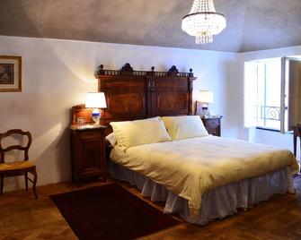 La Terrazza di Vico Olivi B&B - Ventimiglia - Bedroom