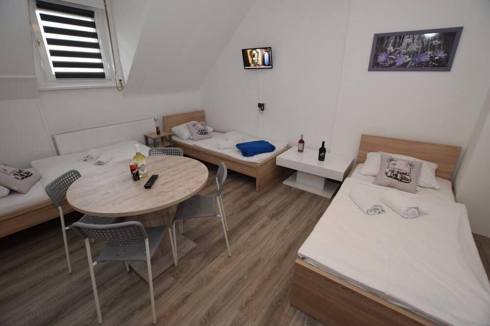 Monteurzimmer Kircheim unter Teck - Hostel - קירכהיים אונטר טק - חדר שינה