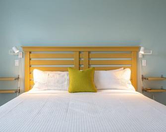 Suite 204 - 470 Main - Wolfville - Bedroom