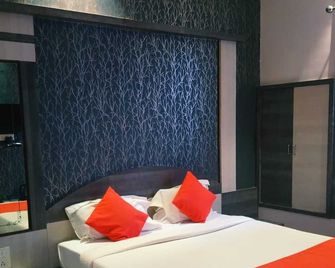 Hotel Kiara Eshosans Palace - Shirdi - Slaapkamer