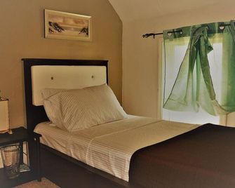 The City Pads: conveniently located, with everything just a short walk away. - Grand Forks - Sypialnia