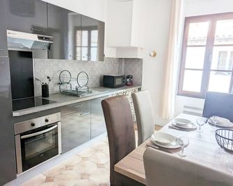 Appartement Saint Jean 2 Cosy et Confort Classé 3 Etoiles - Villefranche-de-Conflent - Cuisine