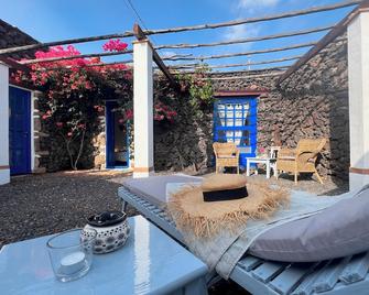 Finca Privategardens Doublebed Freep Tv Wifi - Uga - Innenhof