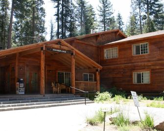 John Muir Lodge, Grant Grove Cabins - Kings Canyon Natl Park - Grant Grove Village - Edificio