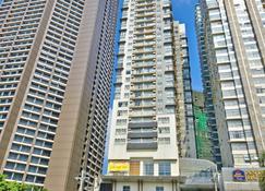 Highly Requested And Reviewed Condo Rental In Makati - Free Wi-Fi - Makati - Building
