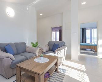 Lavanda Oklen - Vižinada - Living room