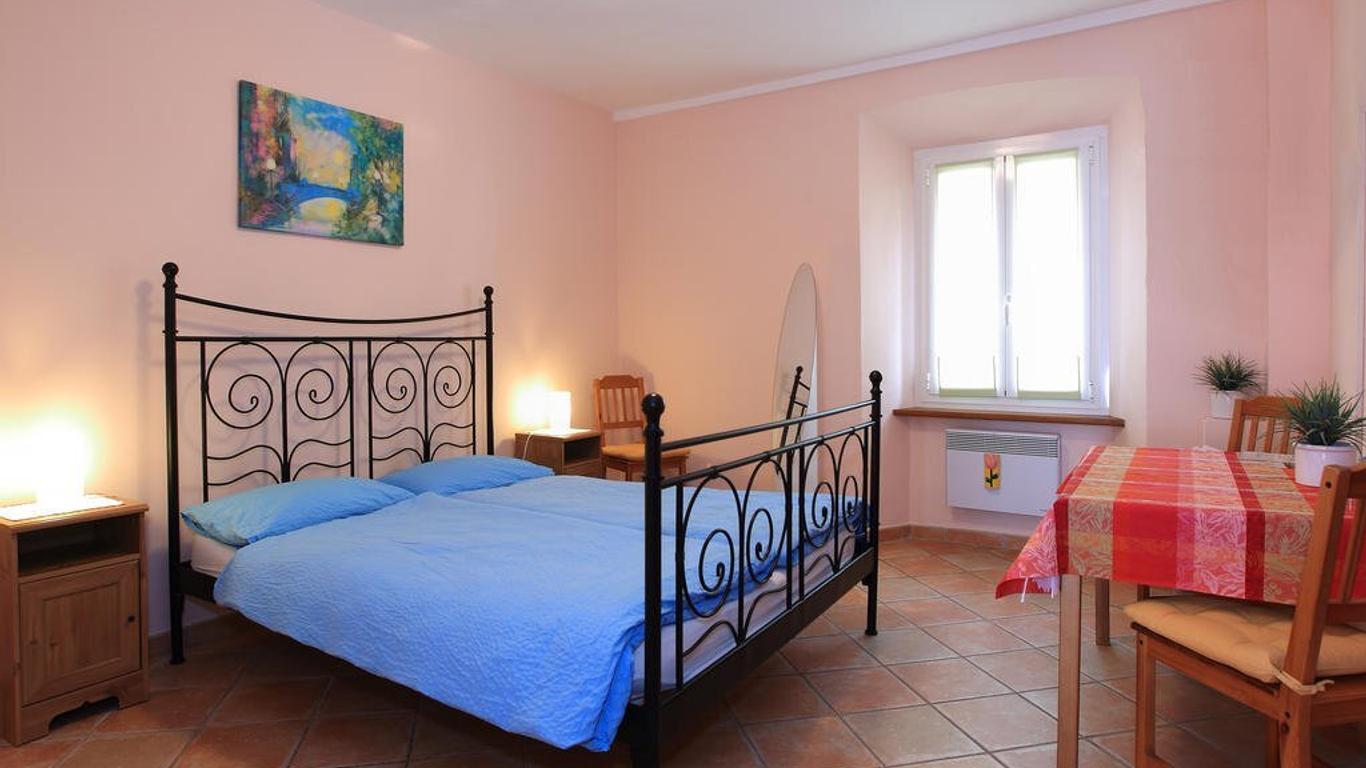 Annie's Bed & Breakfast