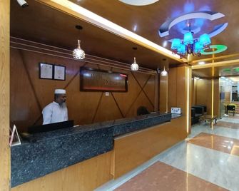 Hotel D-Palace - Dhaka - Front desk