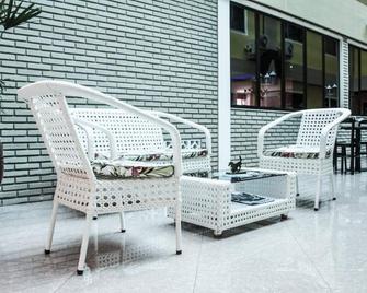 Marambaia Hotel - Ciudad del Este - Patio