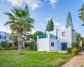 Marismare Apartments - Ayia Napa - Edificio