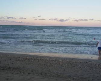 ' Nice Silvi ' Apartment At 400 Mt. From The Sea - Silvi Marina - Beach