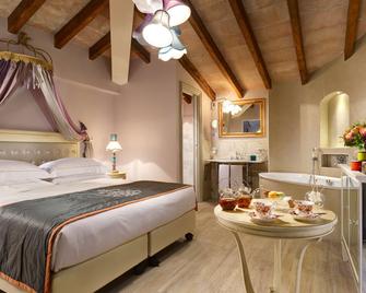 Hotel Ville sull'Arno - Florenz - Schlafzimmer