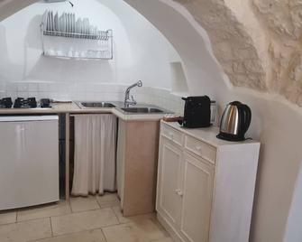 Trullimania B&B - Alberobello - Kitchen