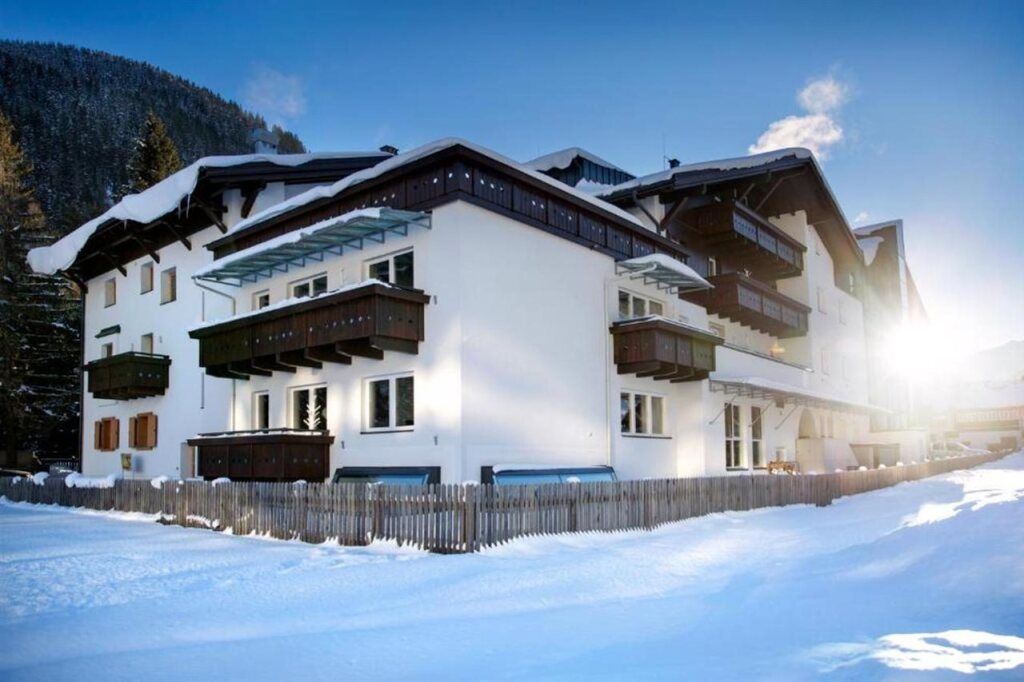 Valluga Hotel - זנקט אנטון אם ארלברג - בניין