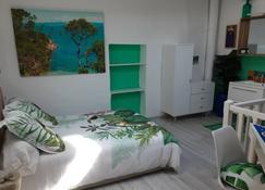 Appartement Typique Avec Patio - Collioure - Bedroom