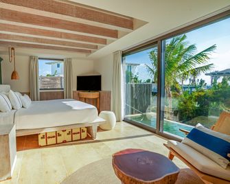 Delek Holbox - Holbox