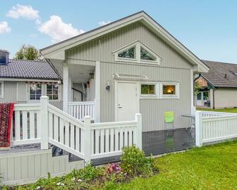 1 Bedroom Amazing Apartment In Ljungby - Ljungby - Building