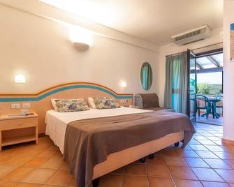 Centro Vacanze Isuledda - Cannigione - Schlafzimmer