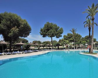 Globales Mediterrani - Ciutadella - Pool