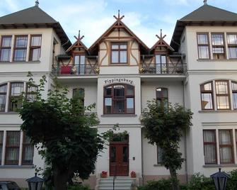 Villa Pippingsburg am Strand - Seeheilbad Ahlbeck - Gebäude