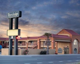 Travelodge by Wyndham Kingman - Kingman - Edificio