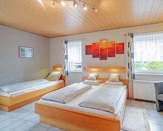 Hotel Ulftaler Schenke - Burg-Reuland - Bedroom