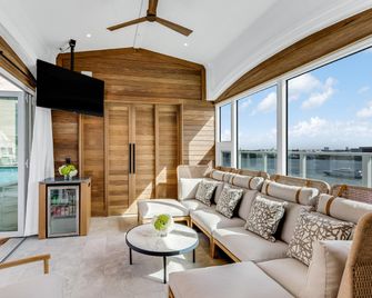 Intercontinental Hotels Miami By IHG - Miami - Living room