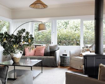 Bannisters Beach House - Mollymook - Obývací pokoj