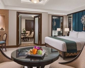 Henann Regency Resort & Spa - בורקאי