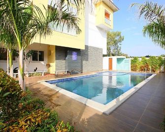 Emerald Dove - Yelagiri - Pool