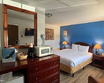 Saco River Motor Lodge & Suites - קונוואי - חדר שינה