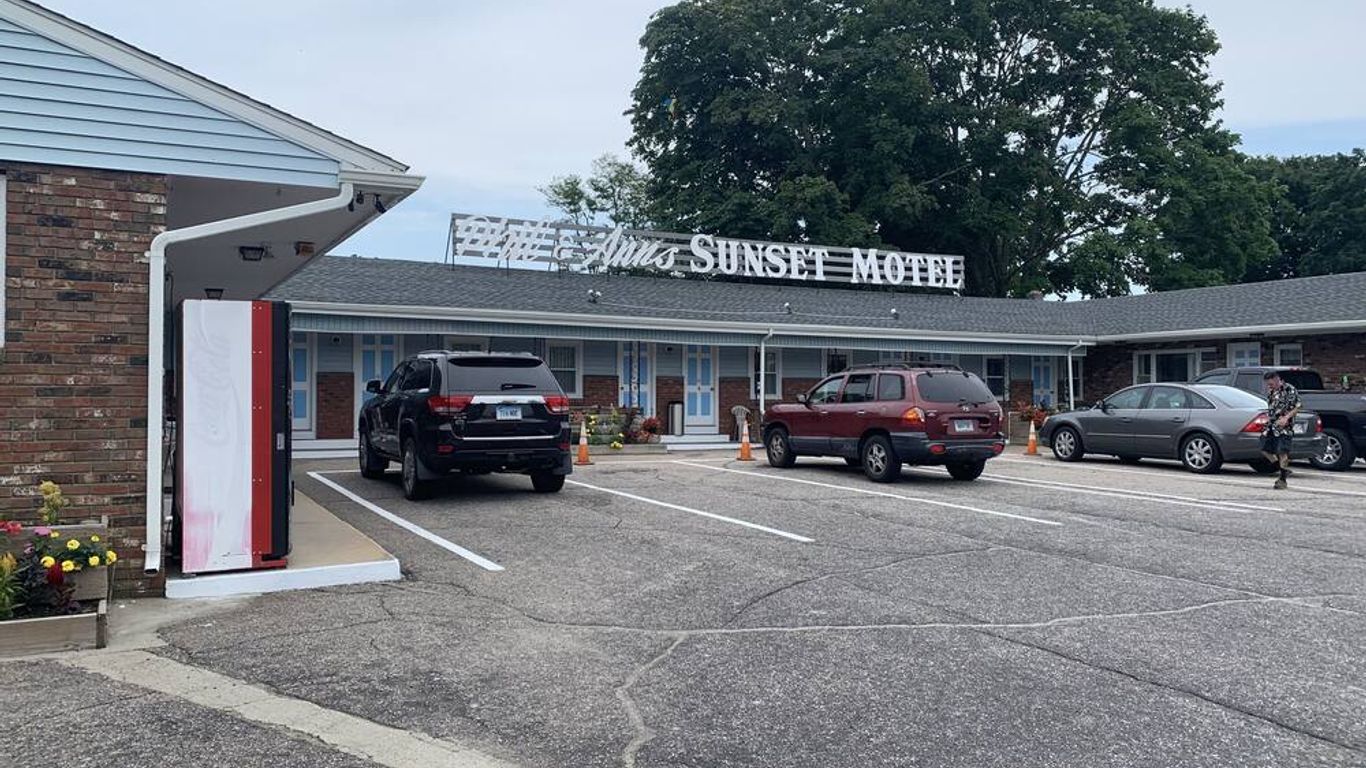 Phil and Anns Sunset Motel