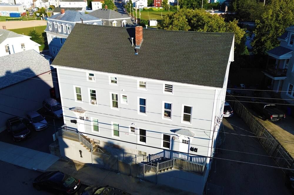 Cozy 1-bedroom apartment in charming Fall River with WiFi, AC