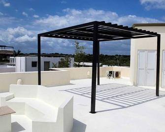 Villa Arrecife - Beautiful Villa Sleeps 14 with Private Pool - Akumal - Balcony