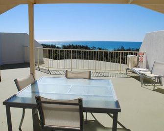 Surfside on the Beach - Caloundra - Balcony