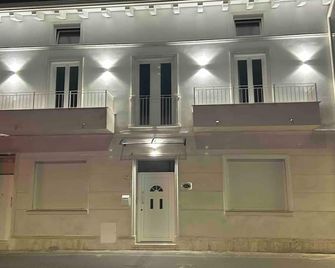 Darsena Charming B&B by Villa Valentina Versilia - Viareggio - Edificio