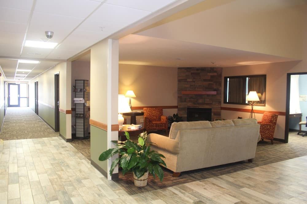 Green Acres Hotel - Pittsfield - Лоббі