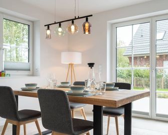 Lighthouse Spo - Garding - Dining room