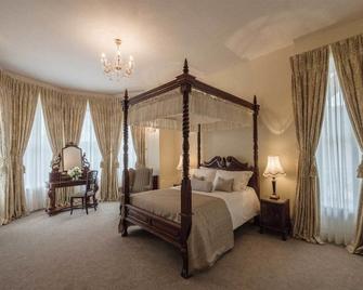 Tullyglass House Hotel - Ballymena - Bedroom
