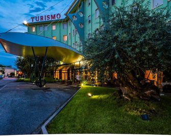 Best Western Hotel Turismo - San Martino Buon Albergo - Building