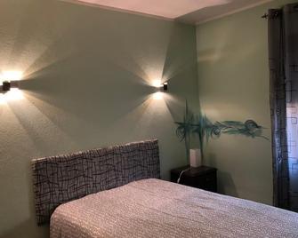 Family beach house - Mindelo - Schlafzimmer